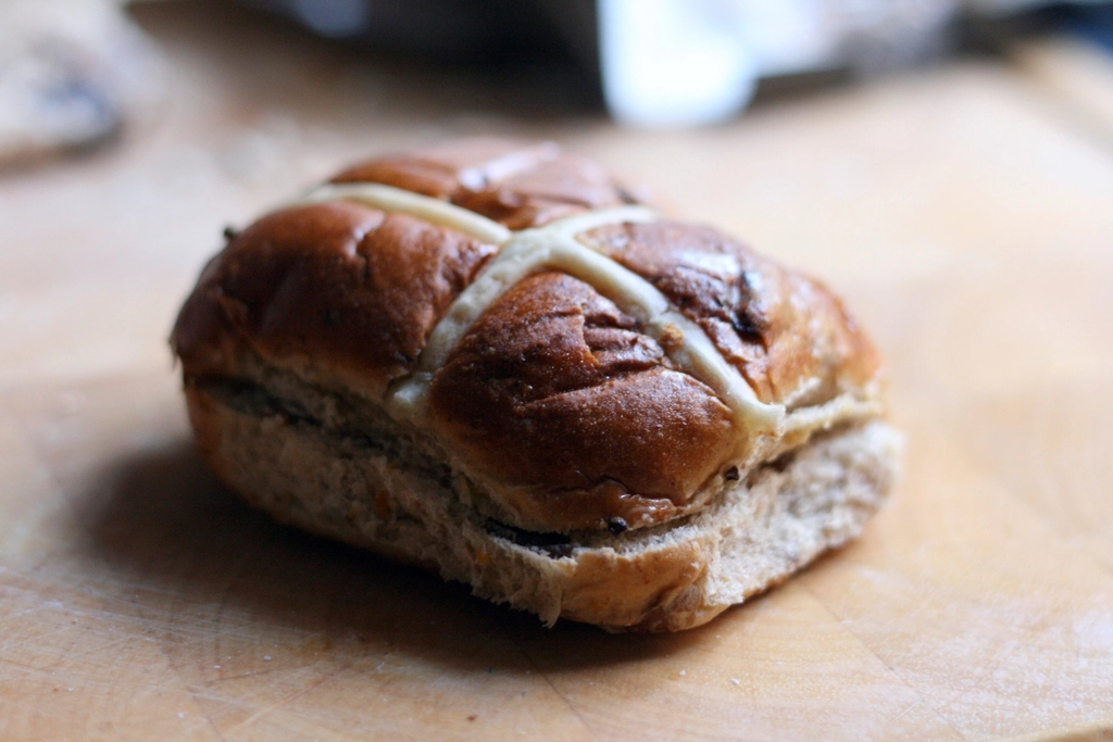 Hot cross bun